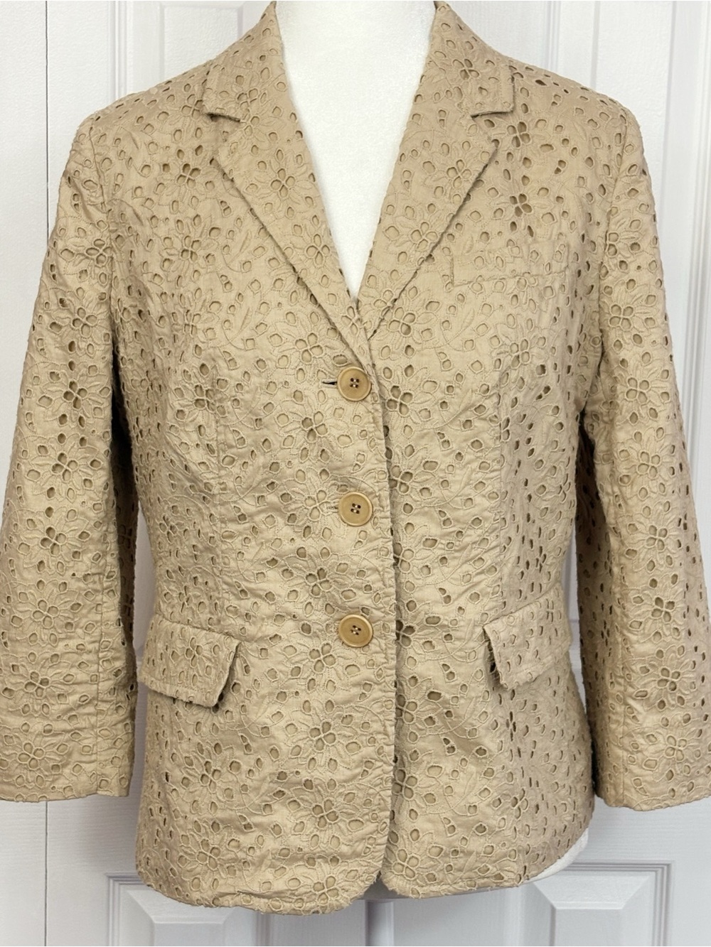 Talbots Tan Eyelet Lace Lined Three-Button 3/4 Sleeve Blazer Jacket 10